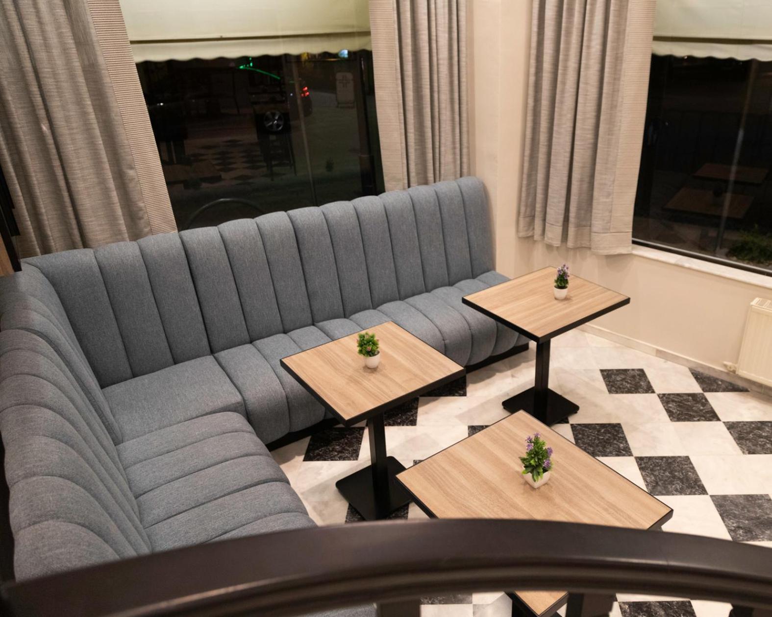 Hotel Avra Kardítsa Exteriör bild