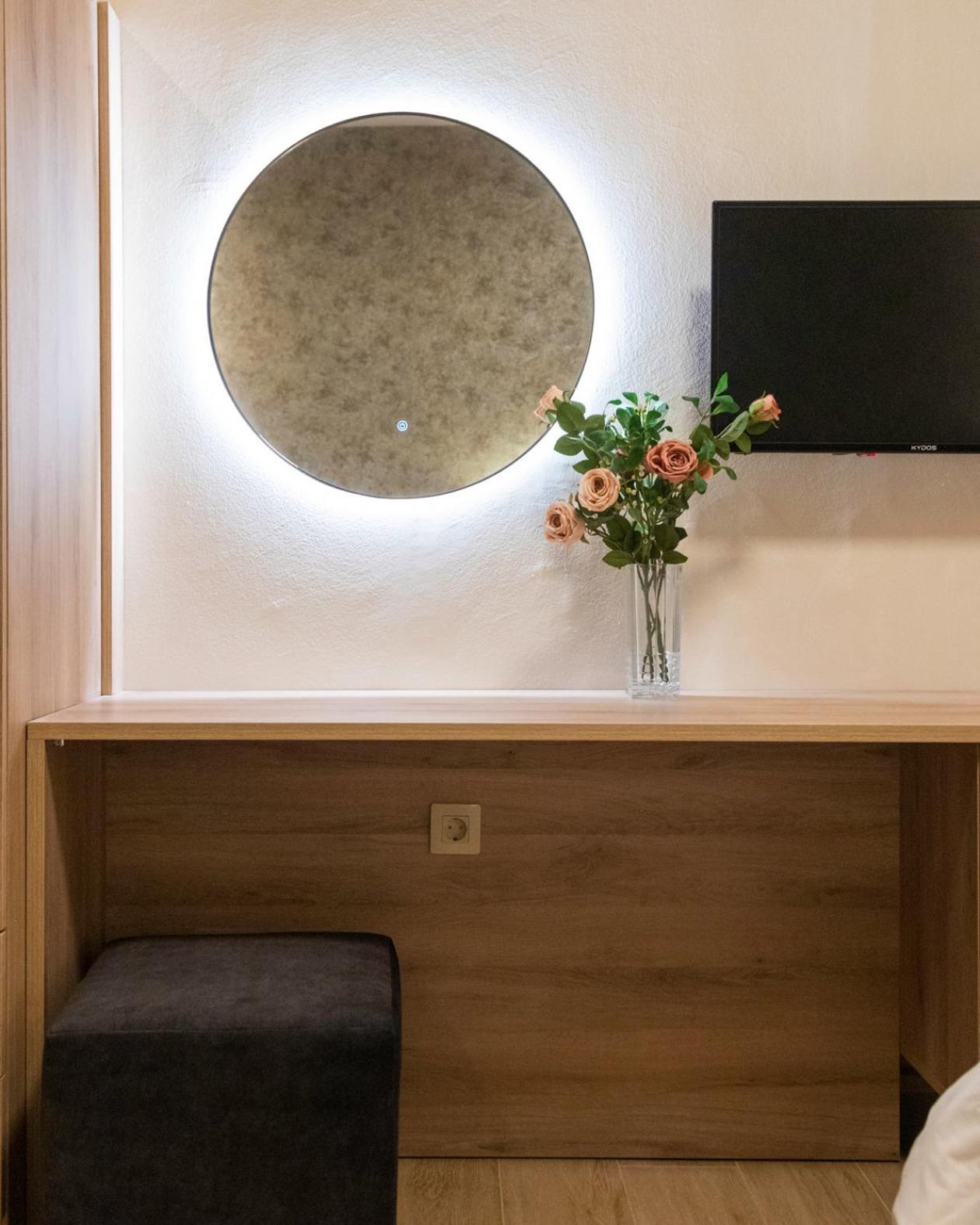 Hotel Avra Kardítsa Exteriör bild