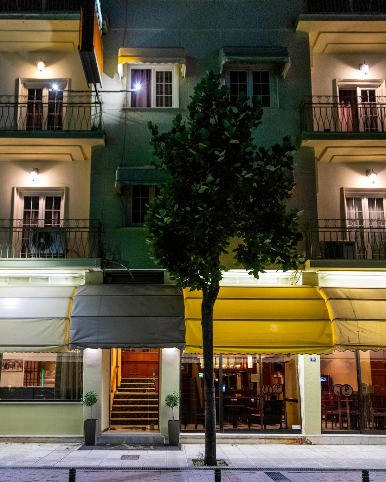 Hotel Avra Kardítsa Exteriör bild